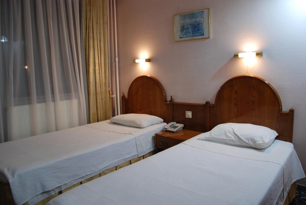 Hotel Sahlan 1 Uşak Oda fotoğraf