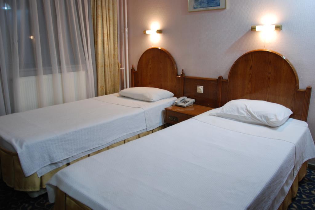 Hotel Sahlan 1 Uşak Oda fotoğraf